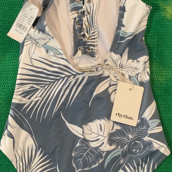 Rhythm Women's Honolulu Onepiece - Picture 4 of 6